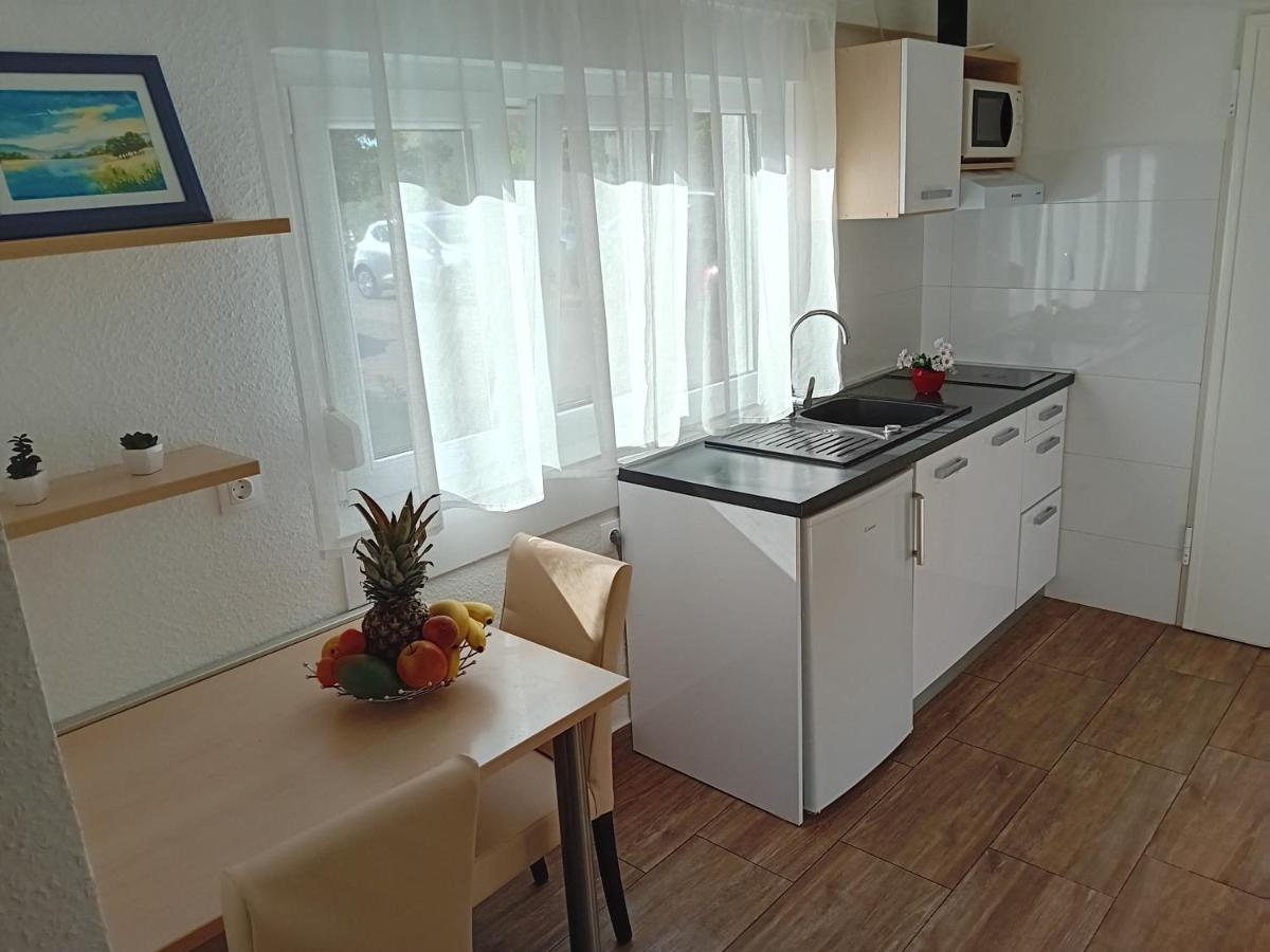 Apartment Nikol 普拉 外观 照片